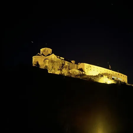 De Ξενοδοχείο 4*